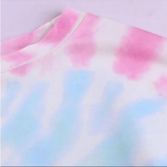 Long sleeve pull over top - Picture 5 of 9